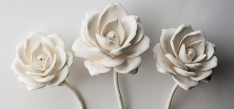 Fleurs céramiques : une alternative intemporelle pour les cimetières Fleurs céramiques : une alternative intemporelle pour les cimetières