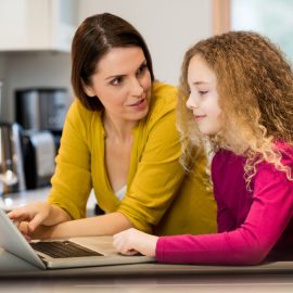Optimisez la communication scolaire grâce à une plateforme intéractive ! 